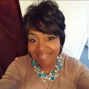 Meet your Posher, Selena